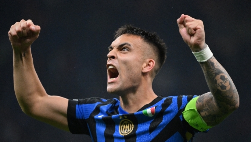 尤雅世界忙忙碌碌的生活
