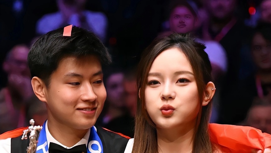 郑秀文往返7小时，只为“救”她？