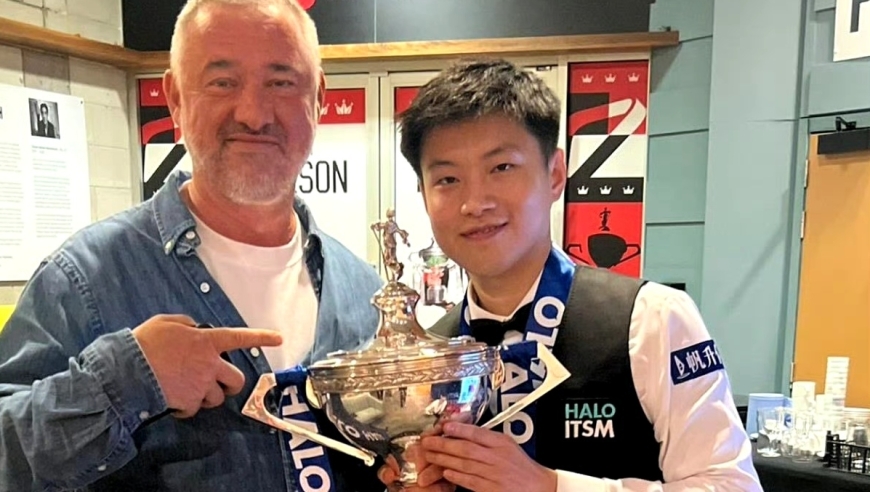 45岁萧亚轩手术后首次露面，谈“重回舞台”：好像刚出道的感觉